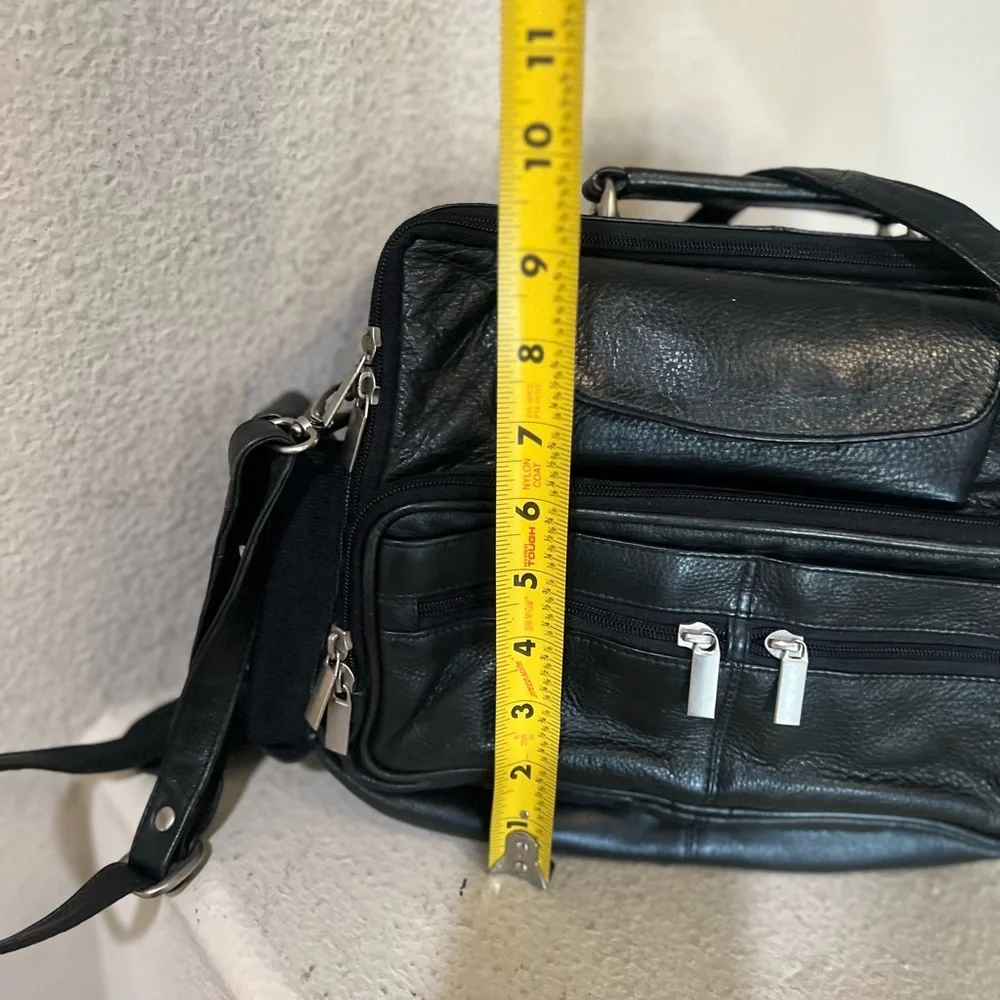 Wilsons Leather compact black
